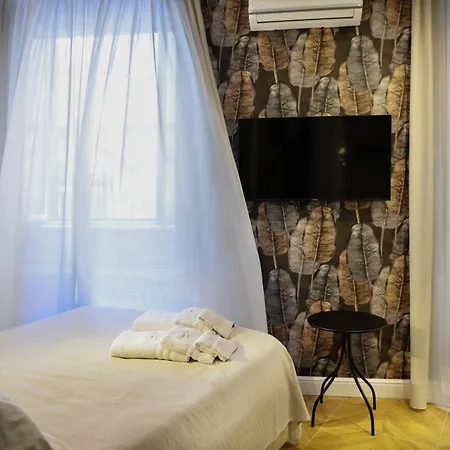 Salvator Konukevi Napoli